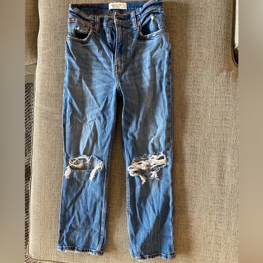 The Ankle Straight Ultra High Rise Abercrombie Jeans Size 25S